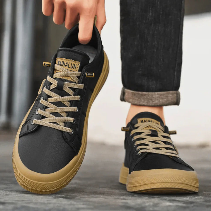 Classic Low-Top Sneaker – Clean Leather-Look Casual Shoes for Everyday Wear